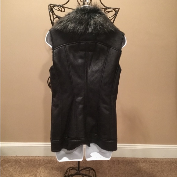 GUESS VEST - Picture 11 of 13